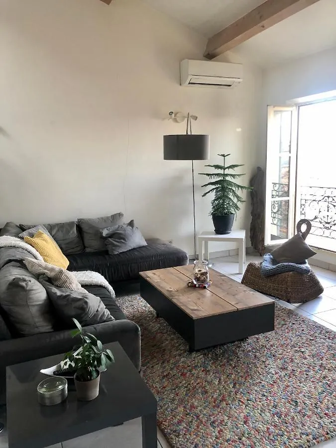 Appartement L’artistique à Hyères 0*,